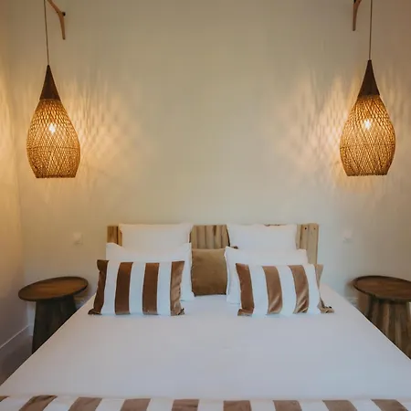 Sainte Raphine * Fargues-Saint-Hilaire