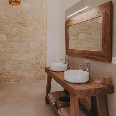 Sainte Raphine * Fargues-Saint-Hilaire