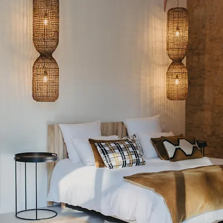 Sainte Raphine Hotel *