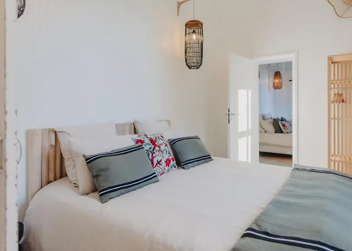 Sainte Raphine Hotel *